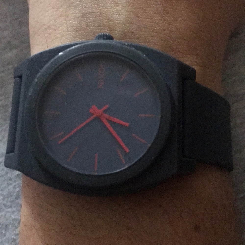 Men’s Nixon- The Time Teller Watch